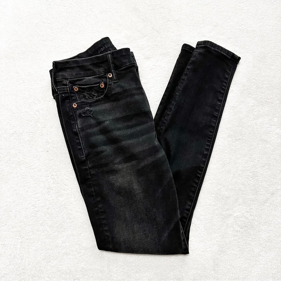 American Eagle The Lu(x)e Jean Hi-Rise Jegging Skinny Black Distressed Size 8 - Picture 1 of 16